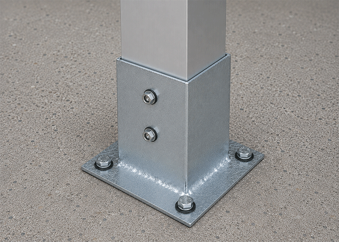 Poles for security cameras sorveglianza